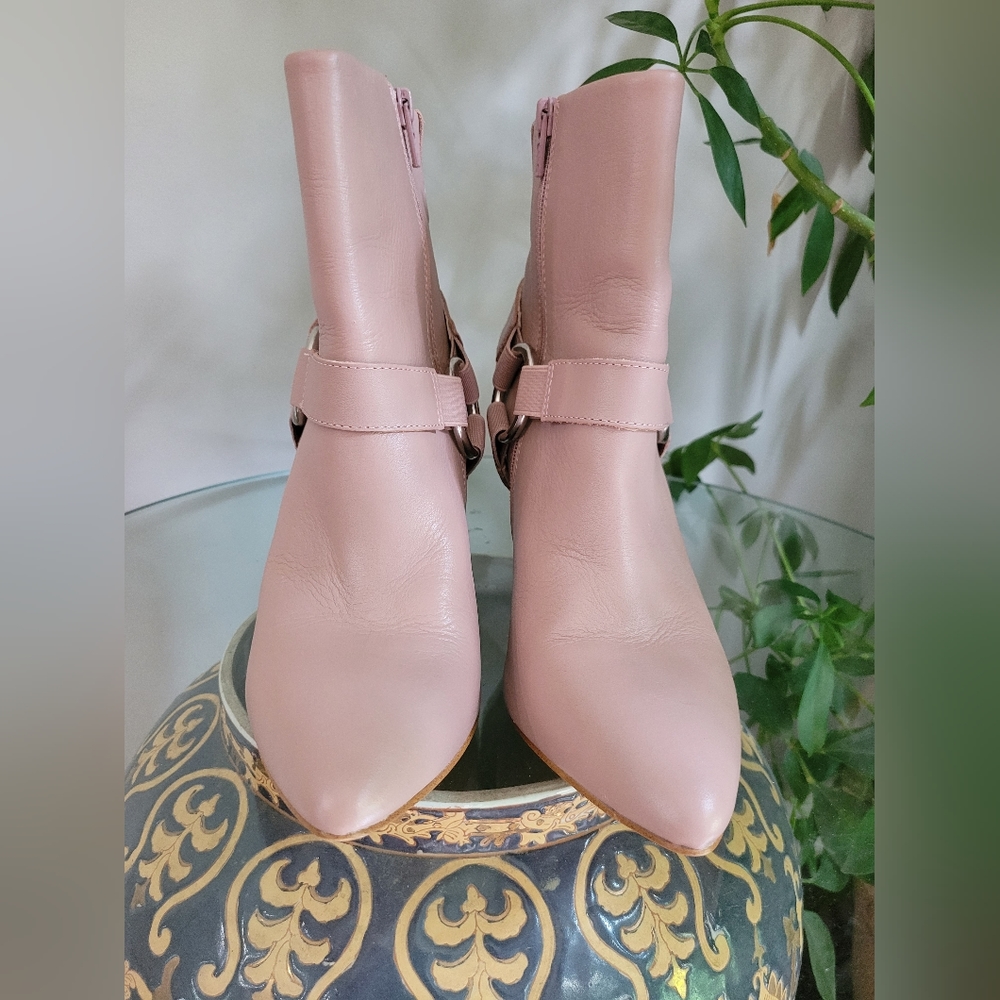 MI PIACI Pink Ankle Boots With 3 1/2 inch Heels, Size: 8